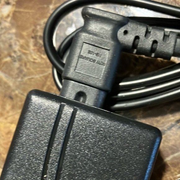 Black Power Adapters - Picture 3 of 5